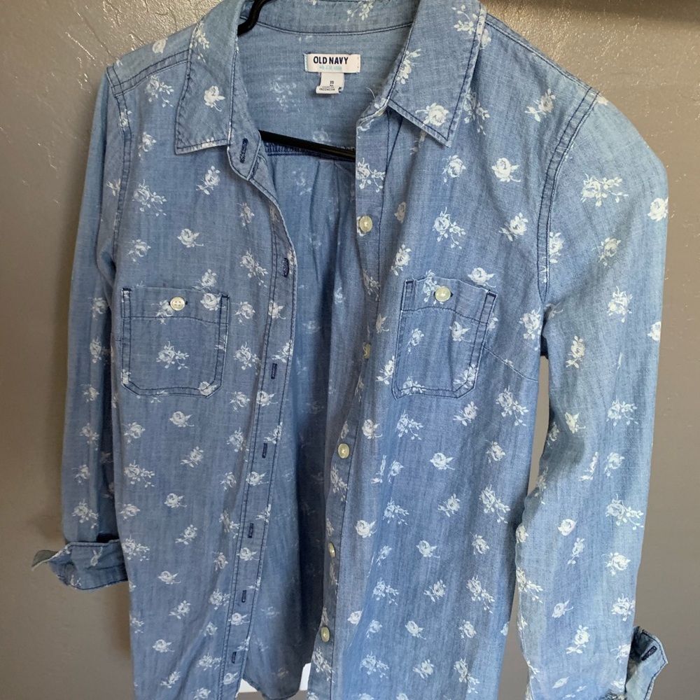 Floral “Denim“ Button Up - Picture 2 of 6